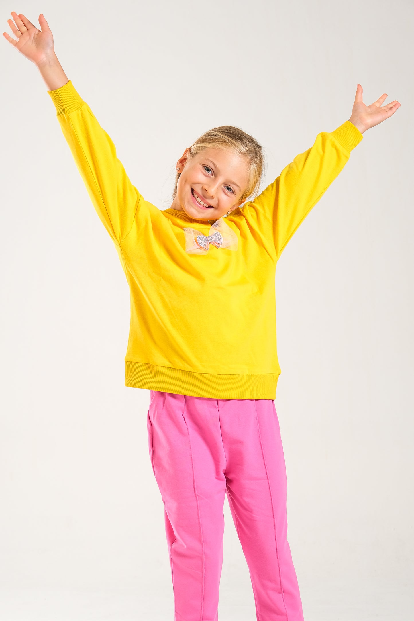 Kız Çocuk %100 Pamuk Oversize Sweat Ve Likralı İki İplik Çima Detaylı Pantolon Takımı - Sarı-Pembe